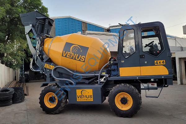 How Does a Self Loader Concrete Mixer Work?